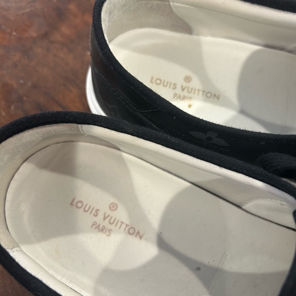 Authentic Men’s Louis Vuitton Black LV Logo Sneakers,Sz 10 - Picture 5 of 9